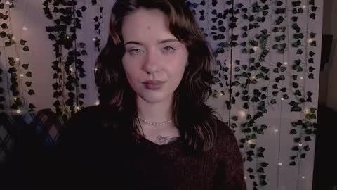 Snapshot of risha_laass chatting on October 24, 8:16 pm risha_laass online show from October 24, 8:16 pm