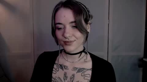 Snapshot of risha_laass chatting on December 28, 4:41 pm risha_laass online show from December 28, 4:41 pm