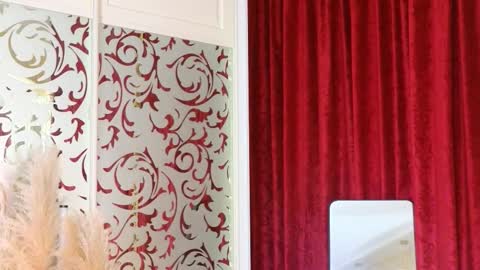 Alice online show from October 10, 3:28 pm