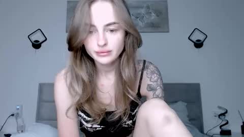 Snapshot of rita_orra chatting on September 22, 8:13 am Rita online show from September 22, 8:13 am