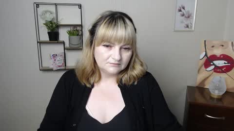 Snapshot of rita_sunshine chatting on September 24, 10:03 am rita_sunshine online show from September 24, 10:03 am
