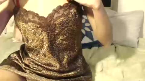 Snapshot of ritobella chatting on October 23, 12:16 am x rito bella x online show from October 23, 12:16 am