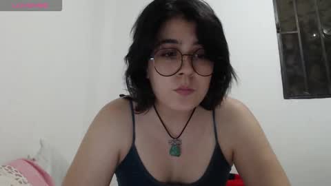 PeachSalinger online show from September 9, 3:17 am