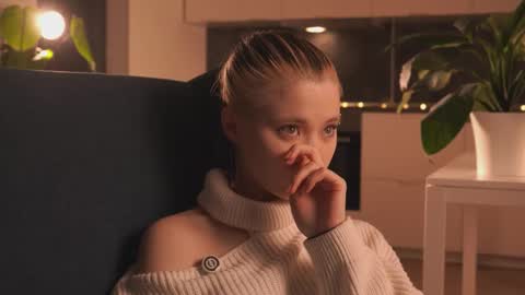 Akemi online show from February 18, 4:39 pm