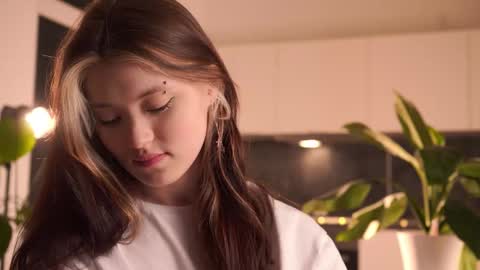 Akemi online show from February 25, 4:38 pm