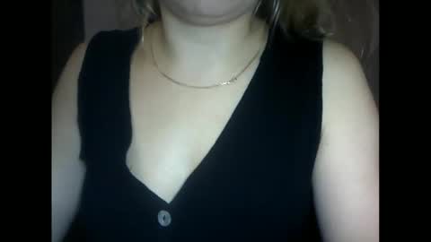 RiveraMaureen online show from October 21, 9:30 pm