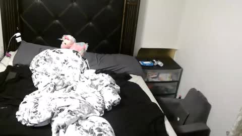 River Saint online show from September 20, 7:39 am