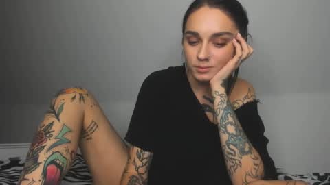 Snapshot of rokiinbaby chatting on December 10, 8:38 pm rokiinbaby online show from December 10, 8:38 pm