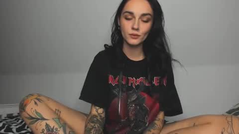 Snapshot of rokiinbaby chatting on January 12, 8:57 pm rokiinbaby online show from January 12, 8:57 pm