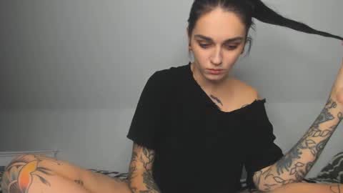 Snapshot of rokiinbaby chatting on January 14, 9:09 pm rokiinbaby online show from January 14, 9:09 pm