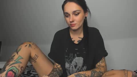 Snapshot of rokiinbaby chatting on December 15, 8:15 pm rokiinbaby online show from December 15, 8:15 pm