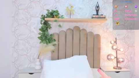   online show from November 27, 1:25 pm