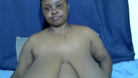 romasweet28 online show from July 22, 10:00 pm