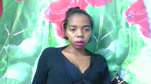 rosah225127 online show from April 13, 8:48 am