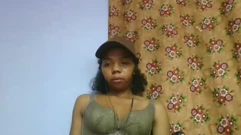 rosah225127 online show from April 20, 6:11 pm