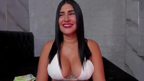 ROSALIA insta rosalia 10hoot online show from October 15, 7:27 pm