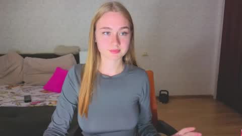 rosalina online show from October 12, 2:30 pm