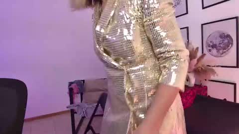 QUEEN online show from February 7, 10:50 am