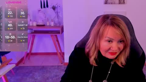 QUEEN online show from February 19, 10:34 am