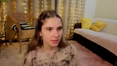 Kylie online show from February 13, 5:14 pm