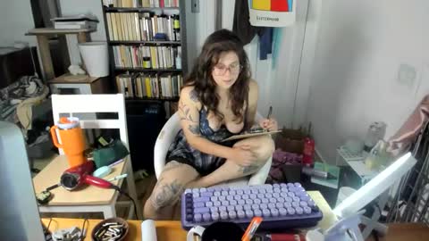 Snapshot of rose257044 chatting on October 18, 3:48 pm rose257044 online show from October 18, 3:48 pm
