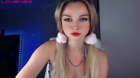 Snapshot of rose__luck chatting on September 30, 5:07 pm rose__luck online show from September 30, 5:07 pm