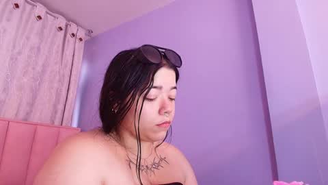 Snapshot of rose_barbara chatting on December 24, 12:11 pm Barbara rose online show from December 24, 12:11 pm