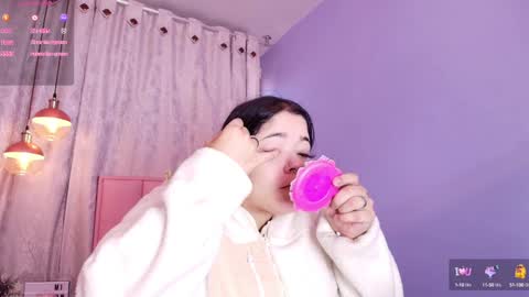 Snapshot of rose_barbara chatting on January 18, 12:04 pm Barbara rose online show from January 18, 12:04 pm