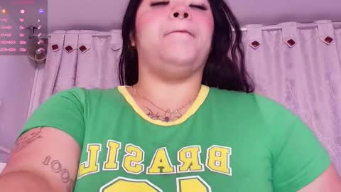 Snapshot of rose_barbara chatting on February 15, 12:01 pm Barbara rose online show from February 15, 12:01 pm
