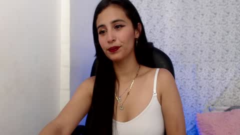 Snapshot of rose_smiley1 chatting on December 14, 2:22 am Rose online show from December 14, 2:22 am