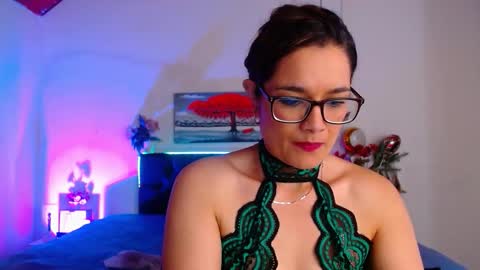 Rose  online show from October 16, 3:03 pm