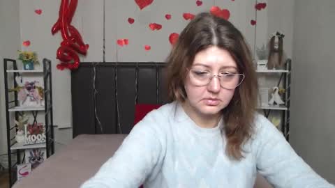 RoseHille online show from January 18, 6:32 am