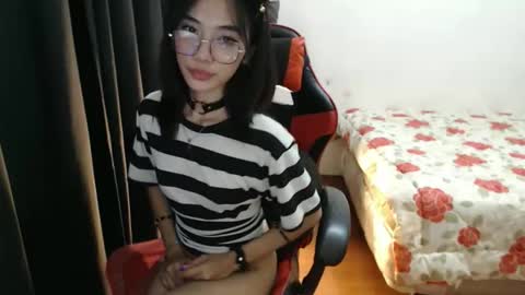 rosemae07 online show from September 30, 6:24 pm