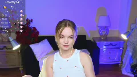 Snapshot of roses_kate chatting on October 11, 5:56 am Sweety Kate online show from October 11, 5:56 am