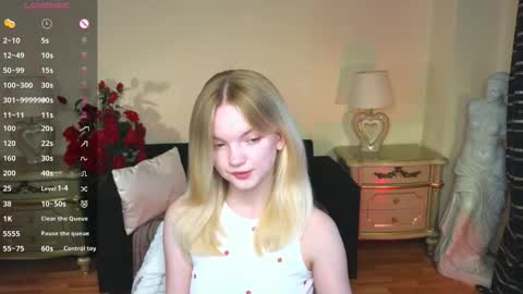 Snapshot of roses_kate chatting on September 23, 11:41 am Sweety Kate online show from September 23, 11:41 am