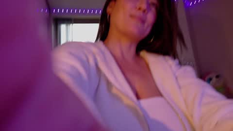 Snapshot of rosetaylorla chatting on February 7, 12:42 am Rose Taylor online show from February 7, 12:42 am