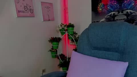 Snapshot of rosi_cooper chatting on October 5, 12:43 pm rosi_cooper online show from October 5, 12:43 pm