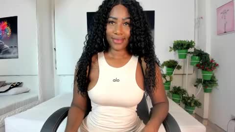 Snapshot of rosi_cooper chatting on December 23, 11:14 am rosi_cooper online show from December 23, 11:14 am