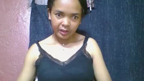 rosia685234 online show from April 9, 2:14 am