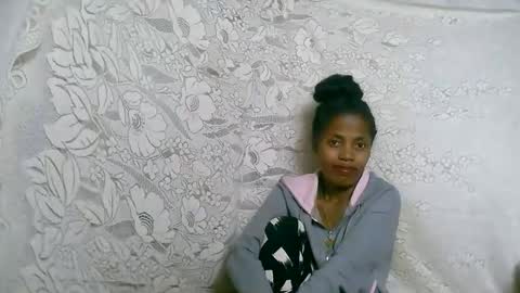 Snapshot of rosiahot1 chatting on September 29, 3:44 am rosia online show from September 29, 3:44 am