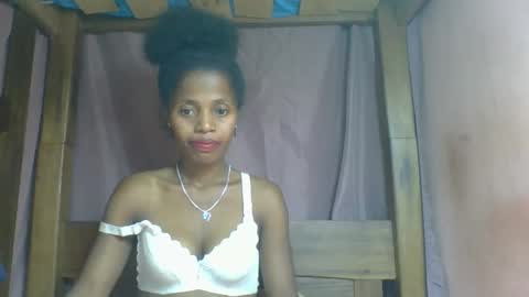 Snapshot of rosiahot1 chatting on February 21, 10:37 pm rosia online show from February 21, 10:37 pm