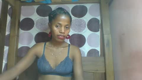 Snapshot of rosiahot1 chatting on February 13, 5:22 pm rosia online show from February 13, 5:22 pm