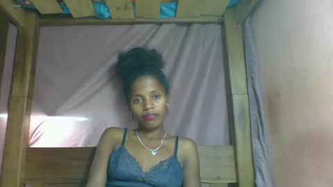 Snapshot of rosiahot1 chatting on March 2, 6:16 am rosia online show from March 2, 6:16 am