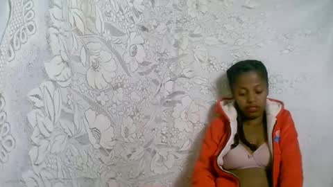 Snapshot of rosiahot1 chatting on September 20, 2:32 am rosia online show from September 20, 2:32 am