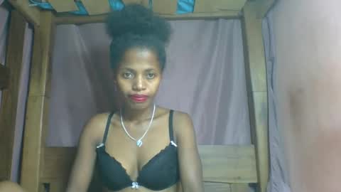 Snapshot of rosiahot1 chatting on February 26, 3:57 am rosia online show from February 26, 3:57 am