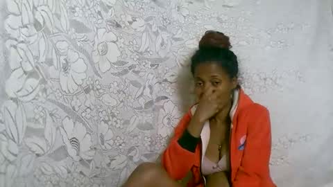 Snapshot of rosiahot1 chatting on October 12, 6:38 am rosia online show from October 12, 6:38 am