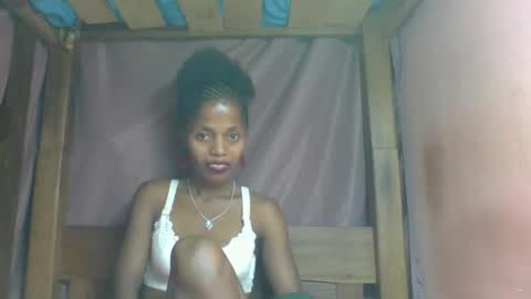 Snapshot of rosiahot1 chatting on March 8, 4:20 am rosia online show from March 8, 4:20 am