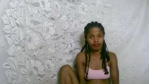 Snapshot of rosiahot1 chatting on October 9, 5:44 am rosia online show from October 9, 5:44 am