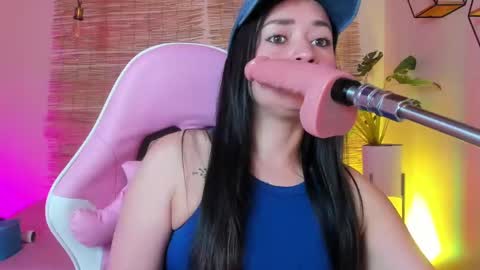 Snapshot of rosie_jhons chatting on February 19, 3:50 am rosie_jhons online show from February 19, 3:50 am