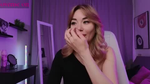 Rosie online show from May 17, 1:05 am